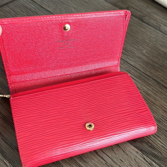 Louis Vuitton Red Epi Snap Wallet - Picture 7 of 15